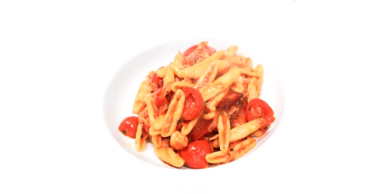 Strascinati all'amatriciana di gamberi